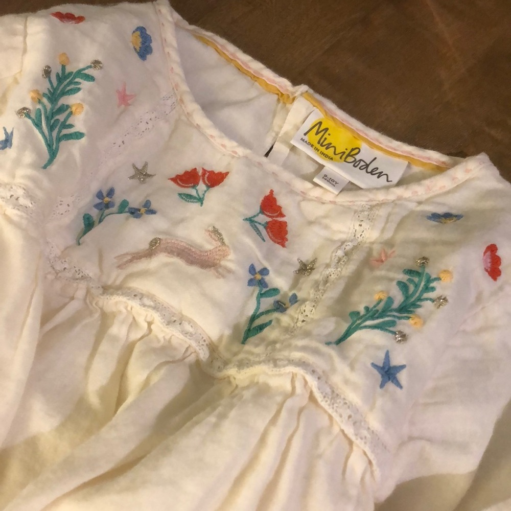 Mini Boden Embroidered Spring Easter Top Sz 9-10